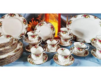 Royal Albert Old Country Roses. 10 Place Settings, Tea Set & Tray