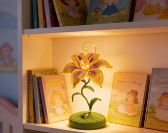Lámpara de flor Sundrop hecha a mano: Flor de Rapunzel de algodón tejida a crochet con LED para decoración de mesita de noche.