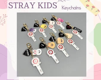 Llaveros con dijes de Stray Kids SKZOO, incluye PC GRATIS, Wolfchan, BbokAri, Jiniret, Dwaekki, Lee Know, Han Quokka. Puppym, FoxINY, Kpop