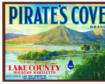 Original vintage pear crate label 1950s Lakecove Landscape Finley California Lake County