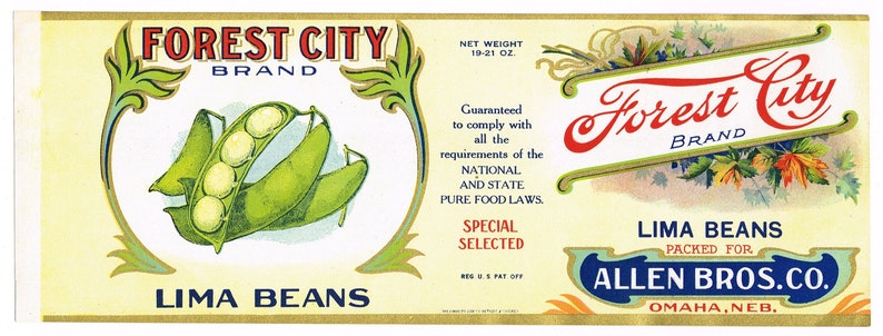 K&ouml;nnte beinhalten: Vintage Etikett f&uuml;r Forest City Brand Limabohnen. Das Etikett zeigt Illustrationen von Limabohnen, mit Text wie "Special Selected" und "Allen Bros. Co., Omaha, Neb." Das Etikett hat einen cremefarbenen Hintergrund mit gr&uuml;nen und roten Akzenten.