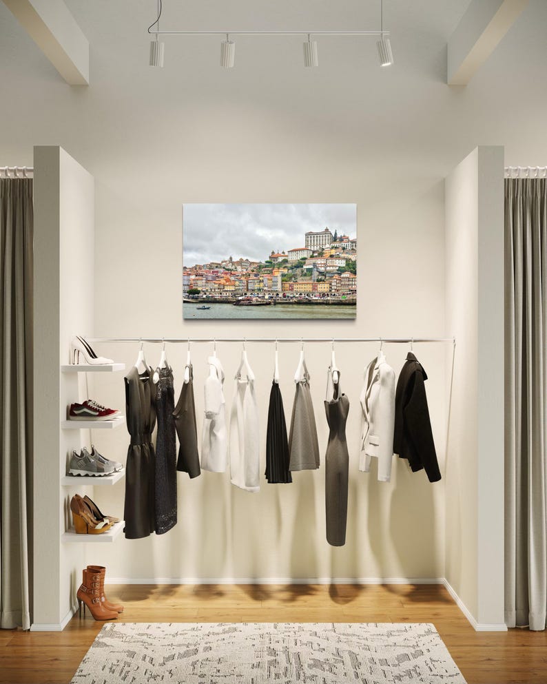 Farbenfrohes Porto am Fluss – Duero Fluss Stadtbild Fotografie, Portugal Architektur Wandkunst, historische Porto Skyline Bild 5