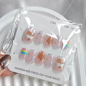 Kawaii Cake & Bear Press-On Nails, Polka Dot Cat Eye Fake Nails, Cute Short Nails, Everyday Wearable Manicure, Aesthetic Gift for Her