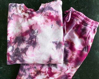 QUEEN OF HEARTS pink tie dye hoodie or crewneck sweatshirt and joggers set / neutral tie dye sweatsuit / tie dye set / Mother's Day Gift