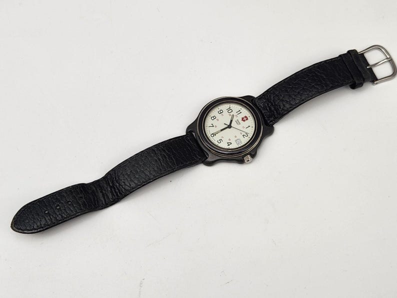 Swiss Army 330 Water Resistent Swiss Wristwatch Leather Band - New Battery image 4