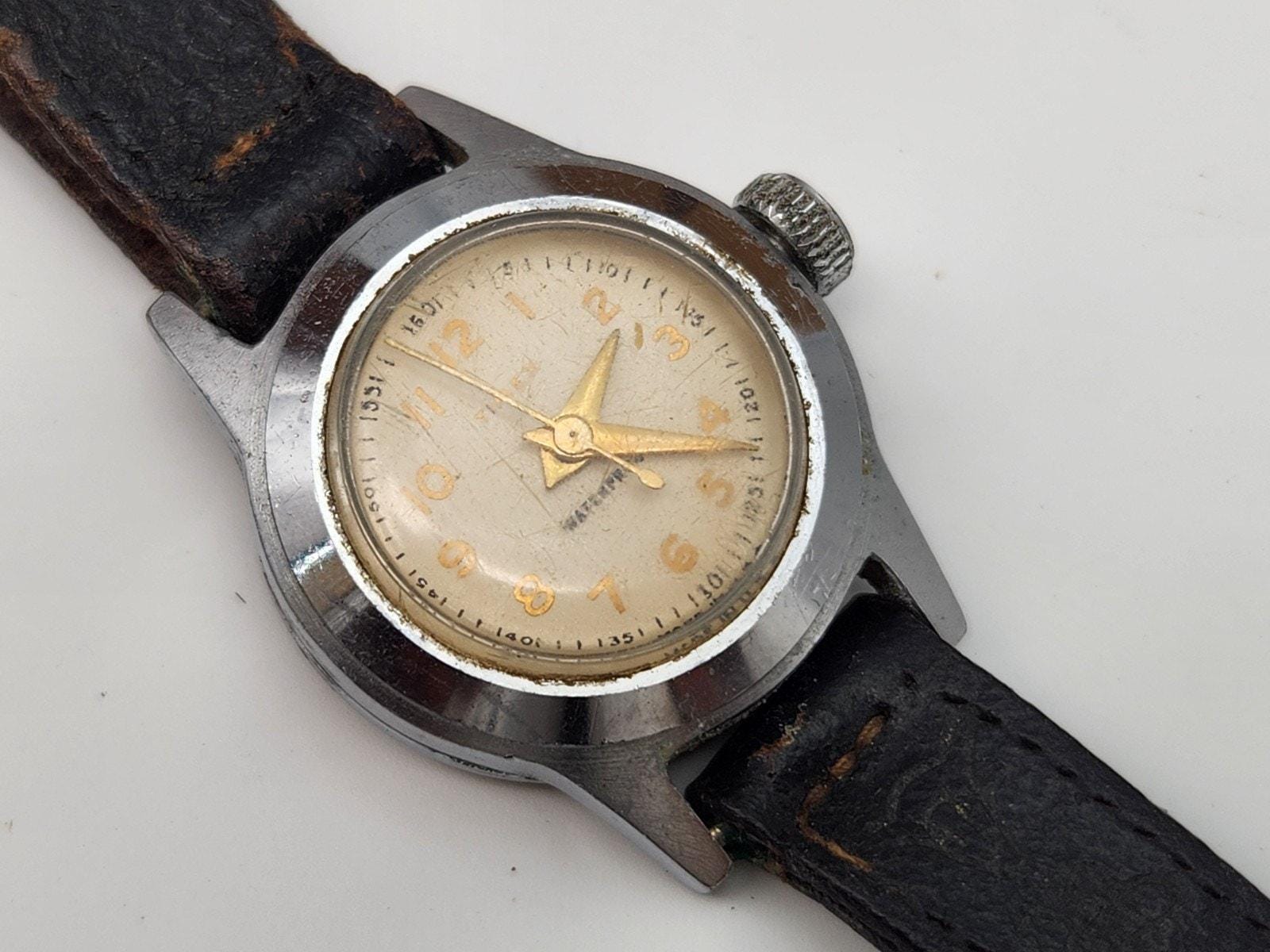 1970\'s Vtg Women Timex Hand Wind Analog 27mm Dial Round Watch (G875) Vintage Timex Watch Womens Silver Tone Stainless Steel  main image 3