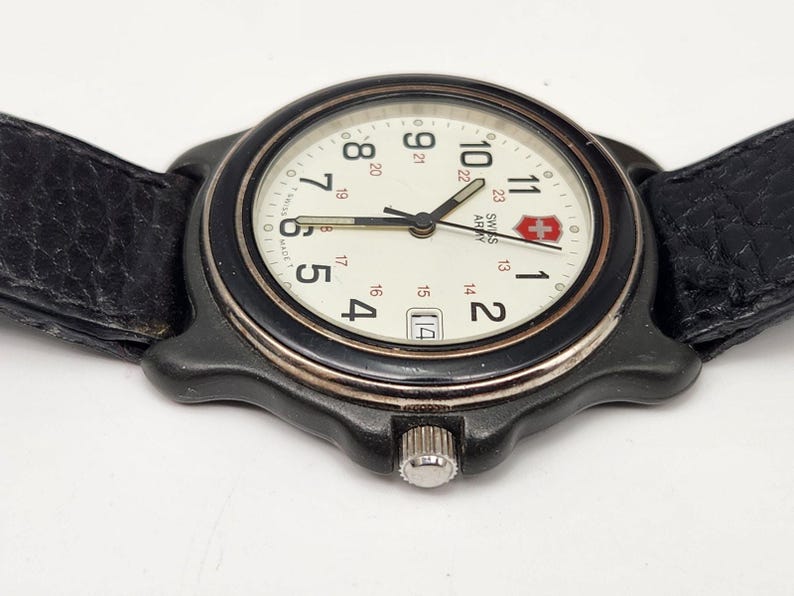 Swiss Army 330 Water Resistent Swiss Wristwatch Leather Band - New Battery image 2