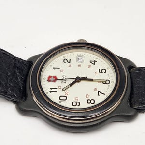 Swiss Army 330 Water Resistent Swiss Wristwatch Leather Band - New Battery image 3