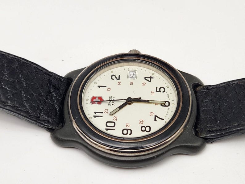 Swiss Army 330 Water Resistent Swiss Wristwatch Leather Band - New Battery image 3