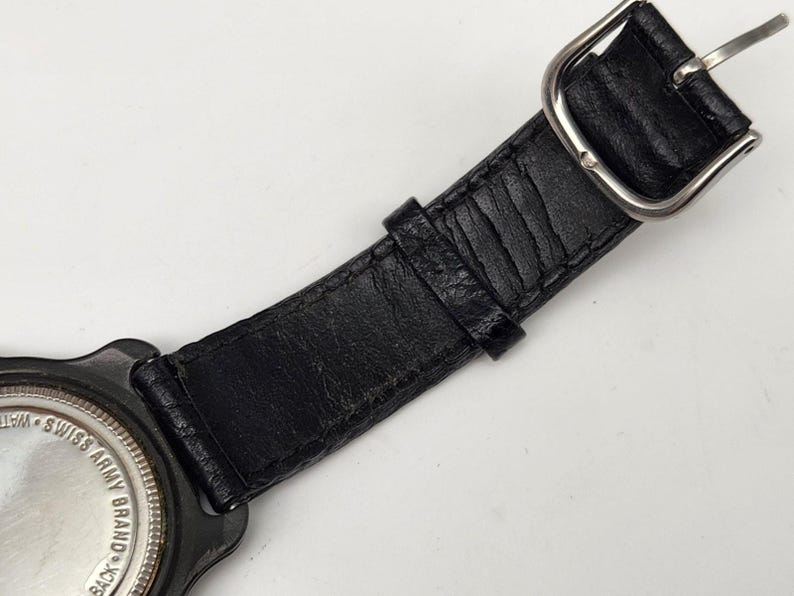 Swiss Army 330 Water Resistent Swiss Wristwatch Leather Band - New Battery image 8