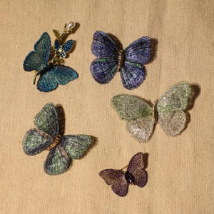 Gepersonaliseerde vlinderbroche, vintage emaille broche, vlinderbroche, dierenliefhebberbroche, verjaardagscadeau, handgemaakte sieraden cadeau