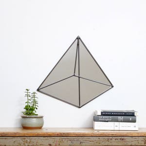 Pyramid Wall Mirror Triangle 3 Dimensional Geometric Handmade Wall Mirror Miroir Drejeck Three Dimensional 3 D Mirror 3D