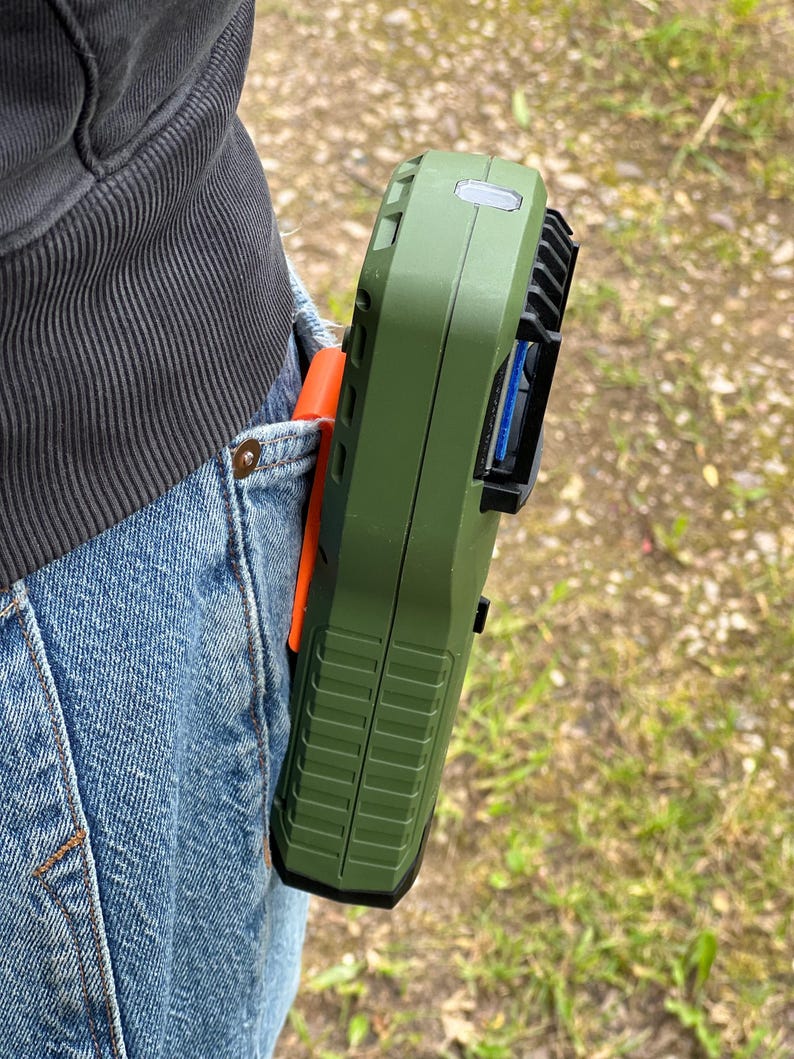Clip de cinturón manos libres para Thermacell MR300: soporte seguro para acampar y cazar. imagen 2