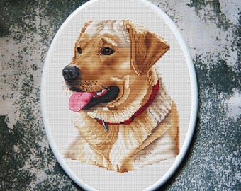 Patrón de punto de cruz de perros Labrador color beige. Descarga del PDF.
