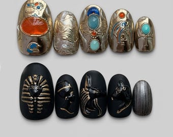 Ancient Egyptian 3D Relief Press On Nail with Gold Chrome & Gems | Pharaoh - Nefertiti Fake Nail in Medium Round | Handmade Mythological Art