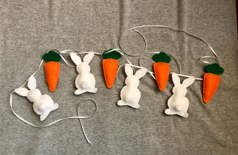 Bunny Rabbit and Carrot Garland in Felt for Easter Baby Nursery Home Decor Holiday image 3