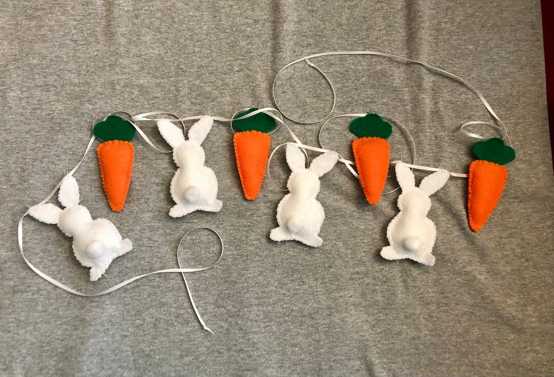 Bunny Rabbit and Carrot Garland in Felt for Easter Baby Nursery Home ...