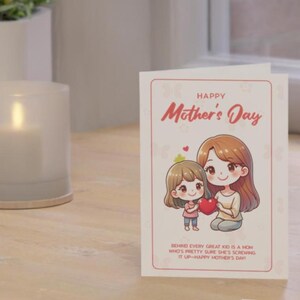 Cartão engraçado de feliz dia das mães, mãe estragando tudo
