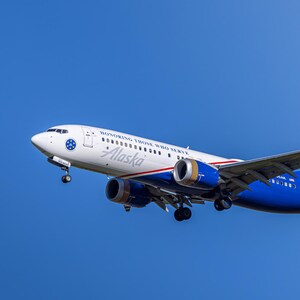 PHOTO PRINT - Alaska Airlines Boeing 737 Max 8 Honoring Those Who Serve print & posters