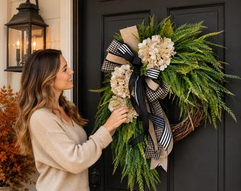 Höstdörrkrans, vinröd hortensiakrans, svart banddekoration till ytterdörren, Thanksgiving-dekoration