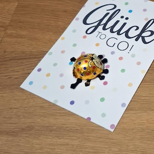 クラフトテンプレート Luck to Go PDF ダウンロードして印刷する 幸運のお守りギフト 健康診断 大晦日、印刷テンプレート