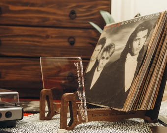 Personalized Vinyl Record Storage Rack with Acrylic Display, Custom Gift for Husband or Wife, Minimalist Vinyl Furniture