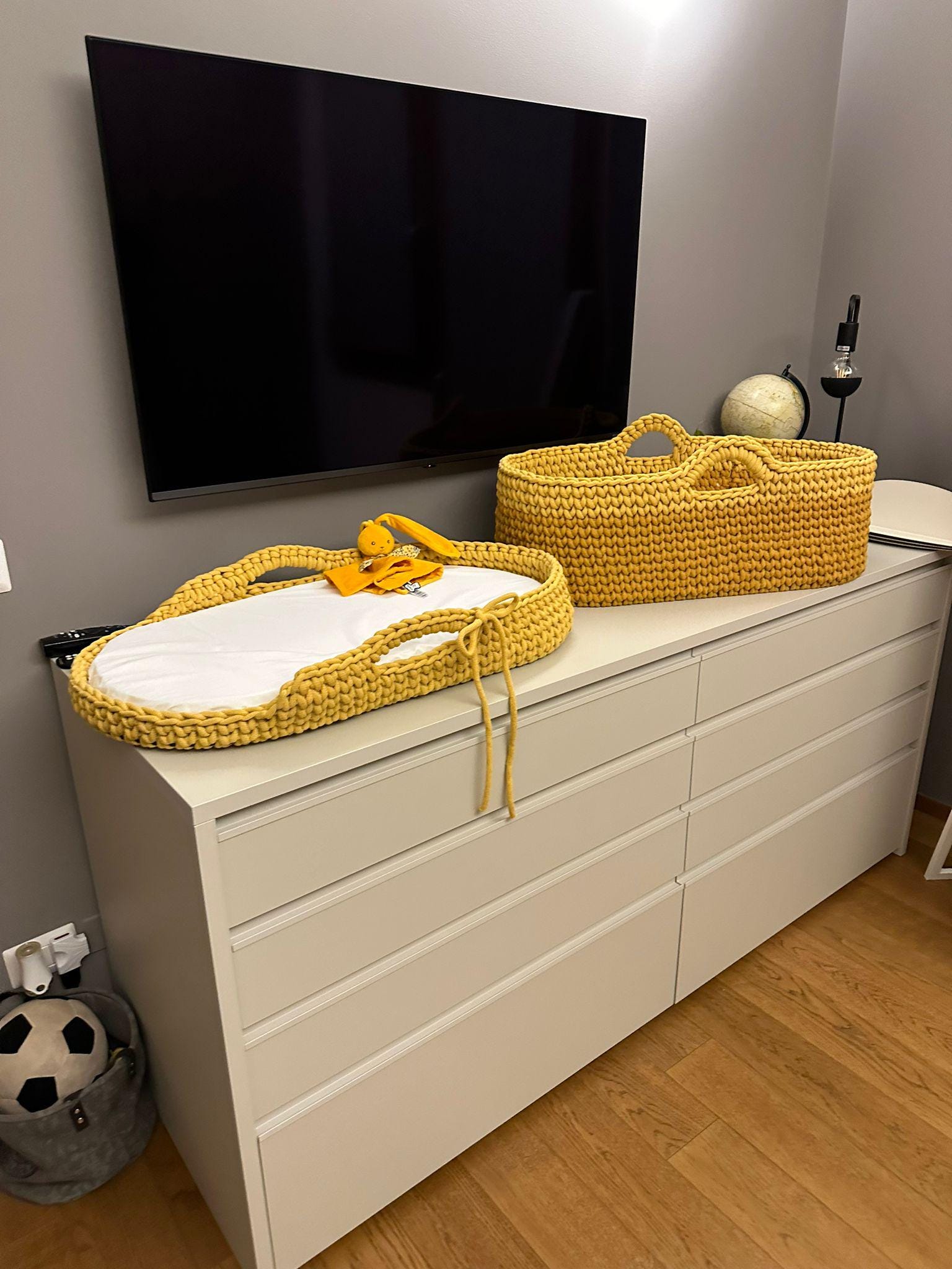 Table à langer nuageuse