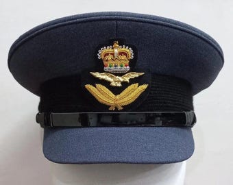 Gorra/sombrero de oficial n.º 1 de la Real Fuerza Aérea con insignia de gorra de la RAF