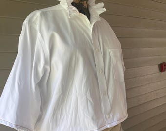 Cropped Dress Shirt with Ruffled Collar / 100% Cotton / L
