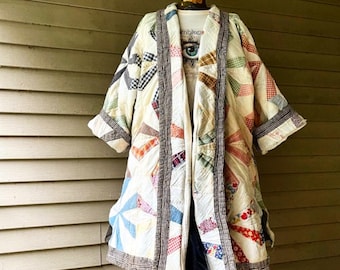 Steppmantel / 1930's Quilt / Kimono Ärmel / Einheitsgröße / Charmant zerfetzt / Übergroß