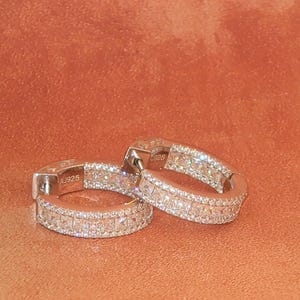 Orecchini a cerchio in argento massiccio 925 – Moissanite CZ interna ed esterna – Orecchini da sposa di lusso – Cerchio quadrato con zirconi cubici, dichiarazione scintillante di cristallo