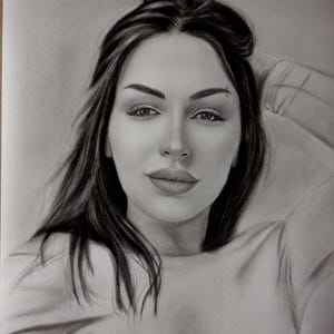 Realistic Drawing from Photo, Portrait of beautiful Woman, Girl, Photo to Pencil Sketch, Hand Drawn Painting, High Quality Pencil Drawing