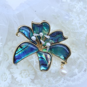 Handmade Abalone Shell Lily Brooch: Gold-Plated Pearl Floral Pin