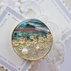 Gold Abalone Shell Brooch: Freshwater Pearl Nature-Inspired Pin
