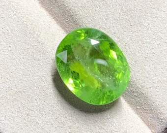 19,92 karat naturlig peridot lös ädelsten | Livfull grön kuddslipad peridot för smyckestillverkning | Högkvalitativ samlarsten