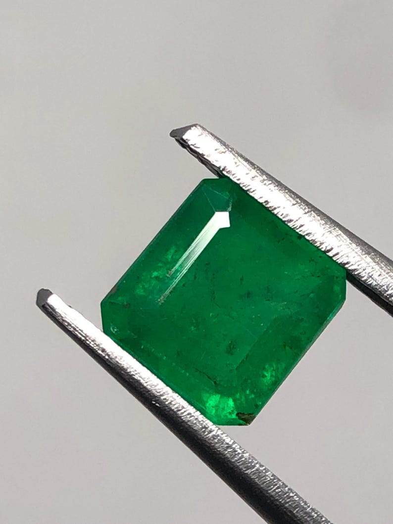 Natural Panjshir Emerald 1.135 ct — Radiant Cut