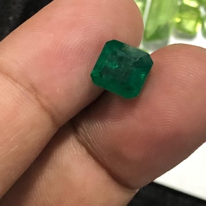 2.945 Carat Natural Emerald – Vivid Green | Untreated Loose Gemstone