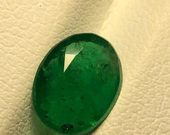 Naturlig Sawat smaragd oval ädelsten: 1,285 karat rik grön samlarsten (maj födelsesten)