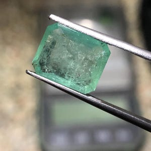 5.375 Ct Natural Pakistani Emerald | Octagon Cut Green Gemstone (5.7x4.6x2.7mm) image 4