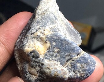 Rå blå safirkristall | 263,40 karat, mineralprov från Afghanistan