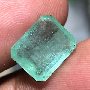 5.375 Ct Natural Pakistani Emerald | Octagon Cut Green Gemstone (5.7x4.6x2.7mm) image 6