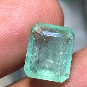 5.375 Ct Natural Pakistani Emerald | Octagon Cut Green Gemstone (5.7x4.6x2.7mm) image 5