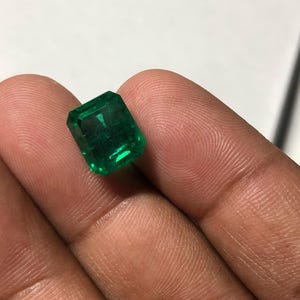 6.15 carat Natural Emerald | Faceted Loose Gemstone | Emerald Cut | Mine Zambia