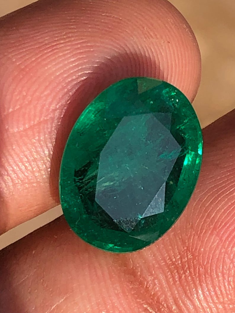 Natural Zambian Emerald 7.55 ct — Oval Cut