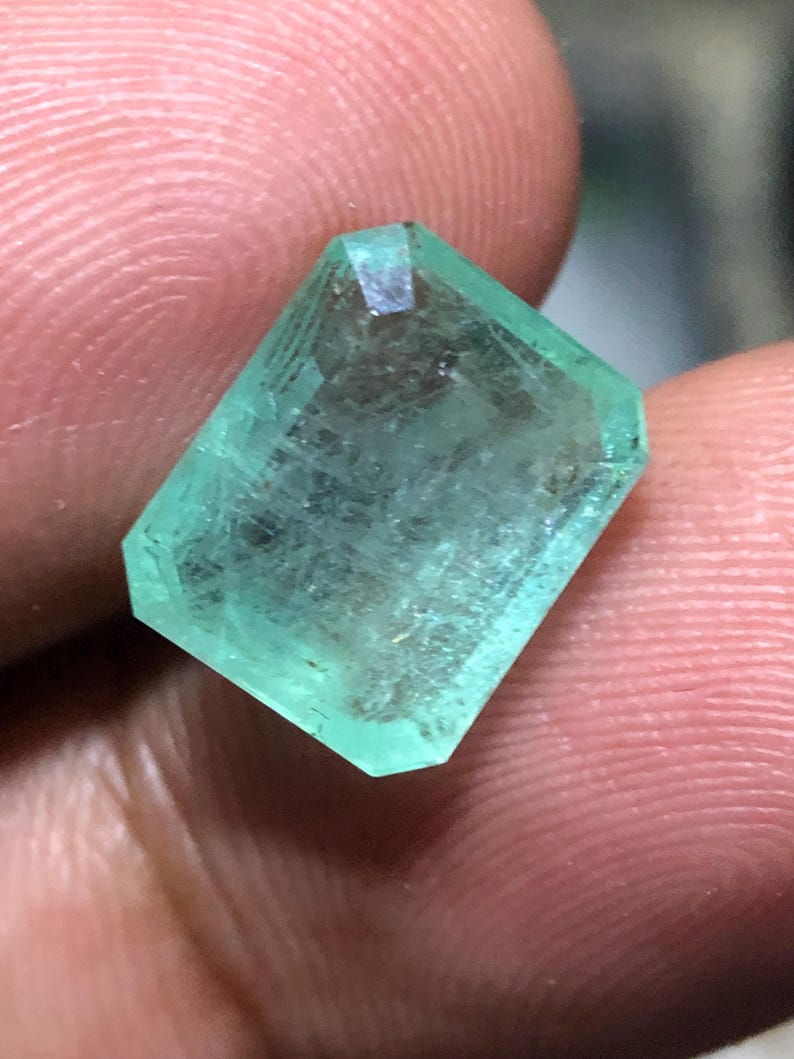 5.375 Ct Natural Pakistani Emerald | Octagon Cut Green Gemstone (5.7x4.6x2.7mm) image 7