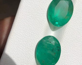 Par av naturliga zambiska smaragder | 6,75 karat ovala fasetterade lösa ädelstenar