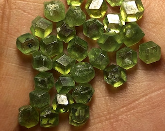 Natural Demantoid Garnet Lot: 23.75 carat 30pcs 4mm approx Green Gemstones for Jewelry Making
