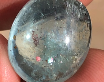 Oval akvamarin cabochon 19,70 ct | Naturlig blå ädelsten