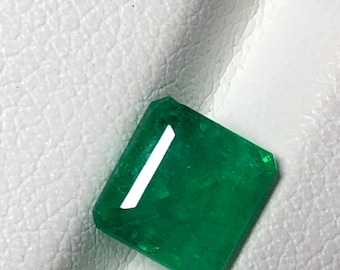 Naturlig pakistansk smaragd: 1,44 ct smaragdslipad lös ädelsten (6,7x6,3 mm)