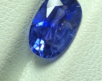 1,835 ct oval naturlig ceylonblå safir | 9,0x5,5 mm | Traditionell värmebehandlad lös ädelsten i Sri Lanka